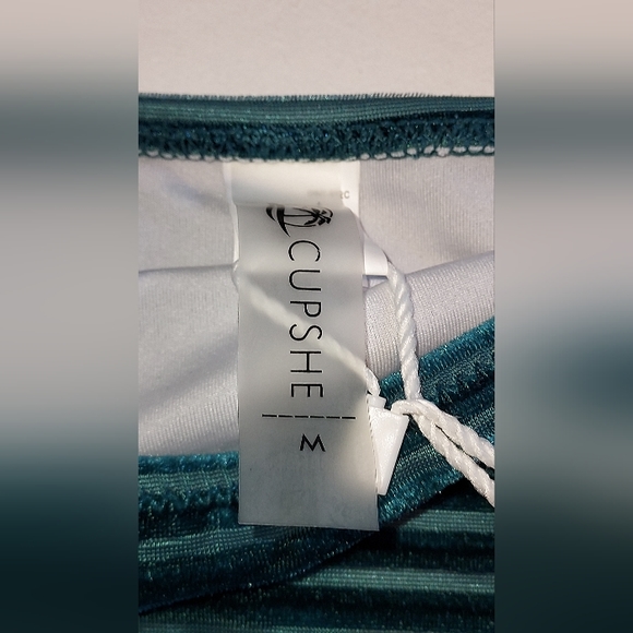 Cupshe Swim Crushed Velvet Dark Teal Ribbed Cut Out Swimsuit 2 Piece NWT - Picture 4 of 8